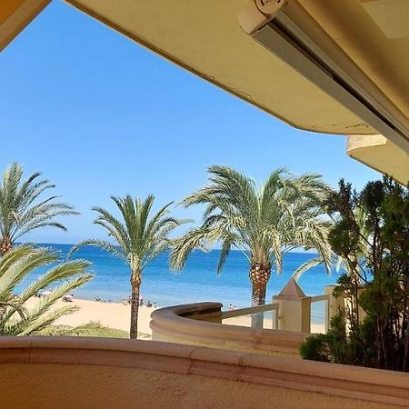 Estupendo Apartamento En Primera Linea De Playa Y Con Vistas Al Mar دينايا المظهر الخارجي الصورة