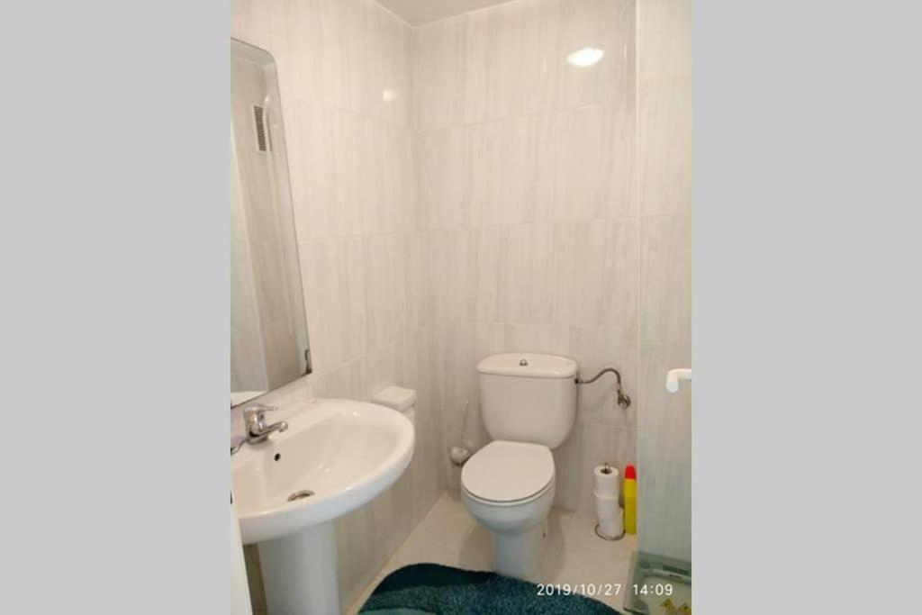 Estupendo Apartamento En Primera Linea De Playa Y Con Vistas Al Mar دينايا المظهر الخارجي الصورة